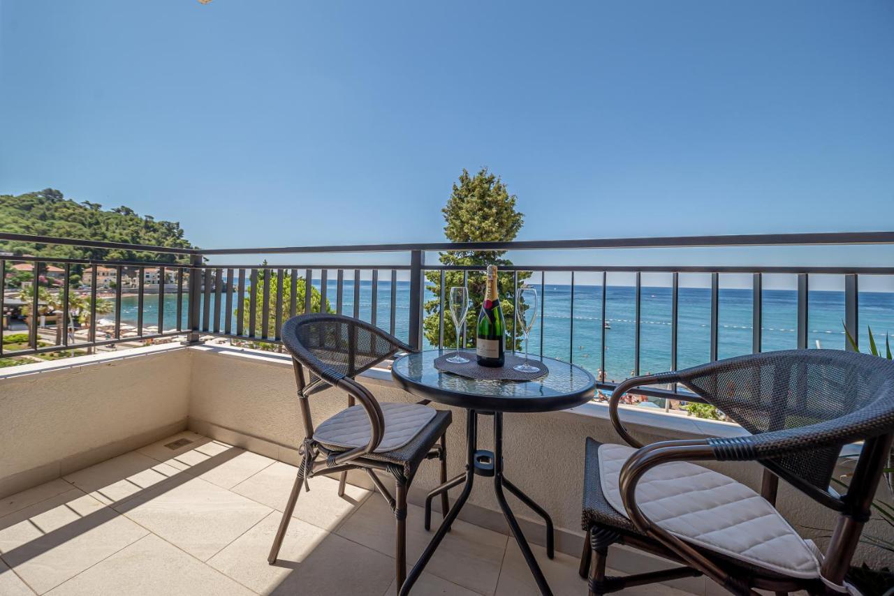 Mar Azul Apartments Petrovac Exteriör bild